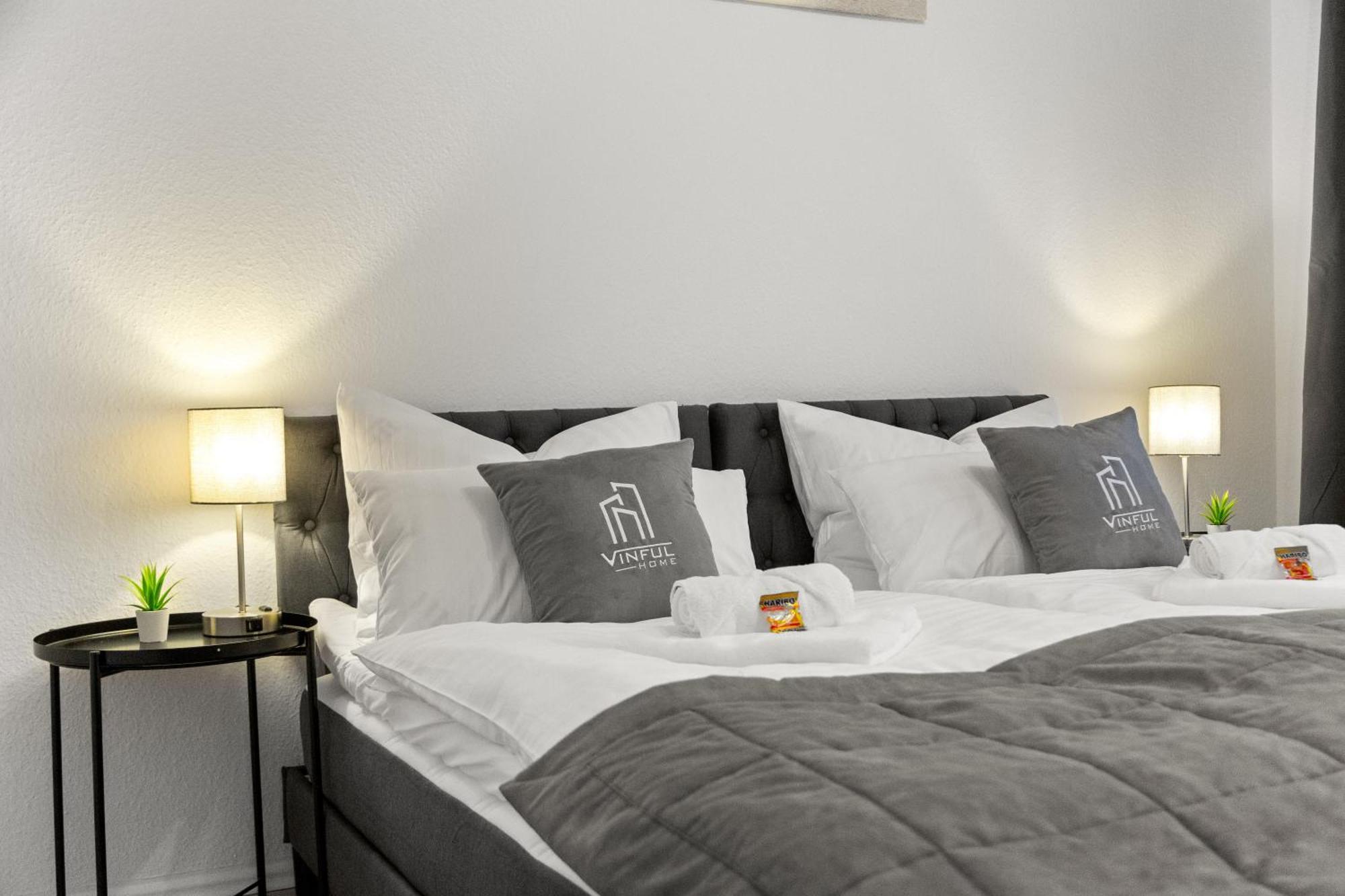Vinful: Premium-Apartment Mit Balkon Und Parkplatz Mülheim an der Ruhr Buitenkant foto