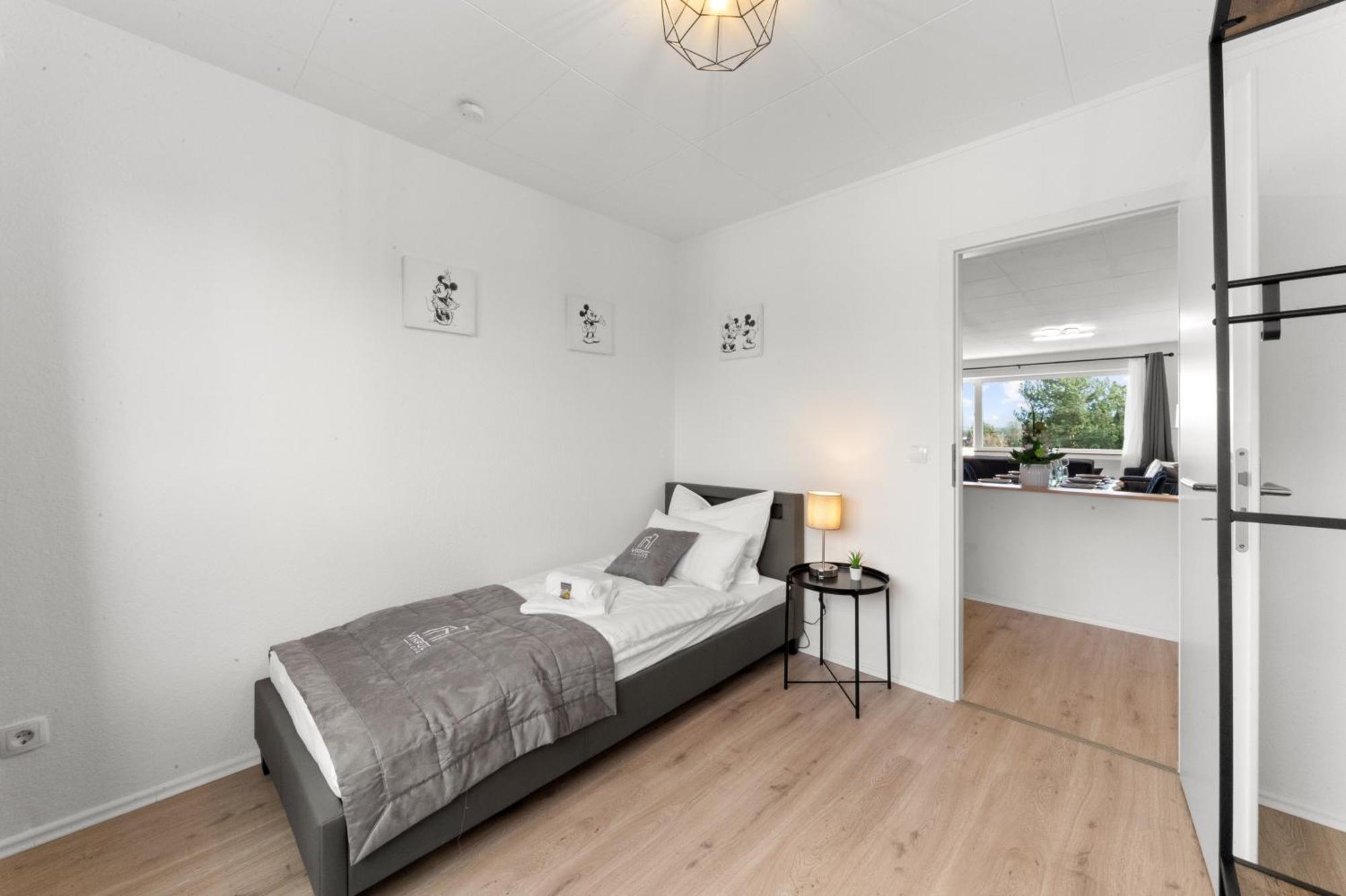 Vinful: Premium-Apartment Mit Balkon Und Parkplatz Mülheim an der Ruhr Buitenkant foto