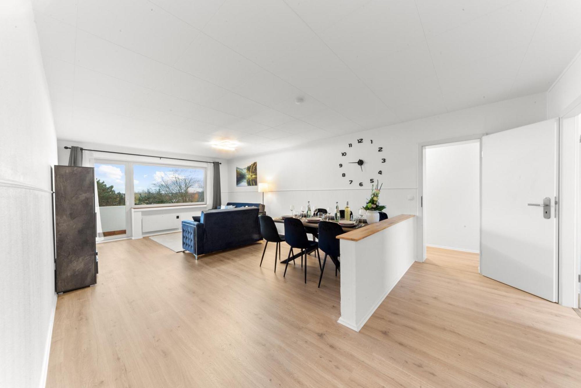 Vinful: Premium-Apartment Mit Balkon Und Parkplatz Mülheim an der Ruhr Buitenkant foto