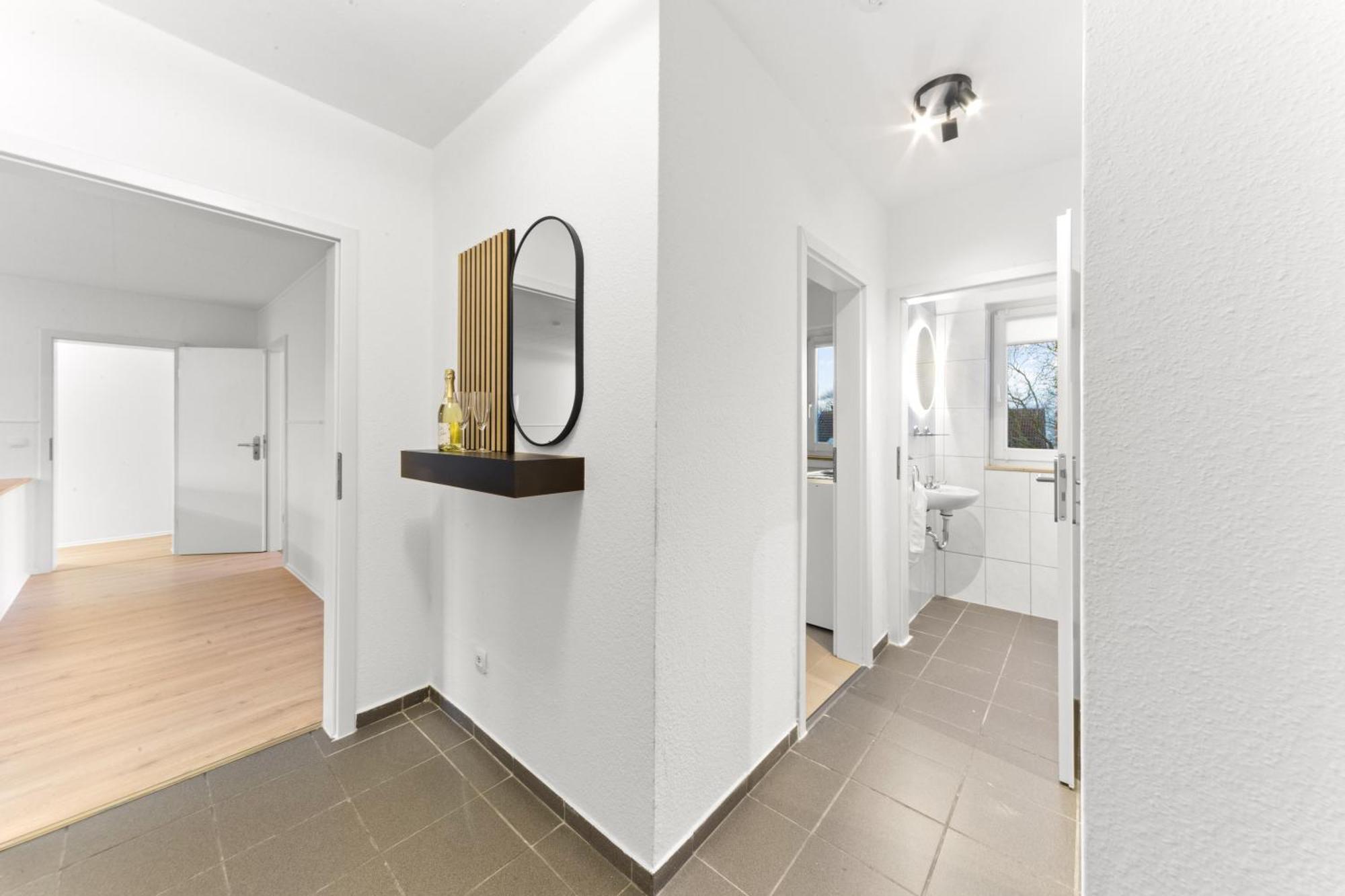 Vinful: Premium-Apartment Mit Balkon Und Parkplatz Mülheim an der Ruhr Buitenkant foto