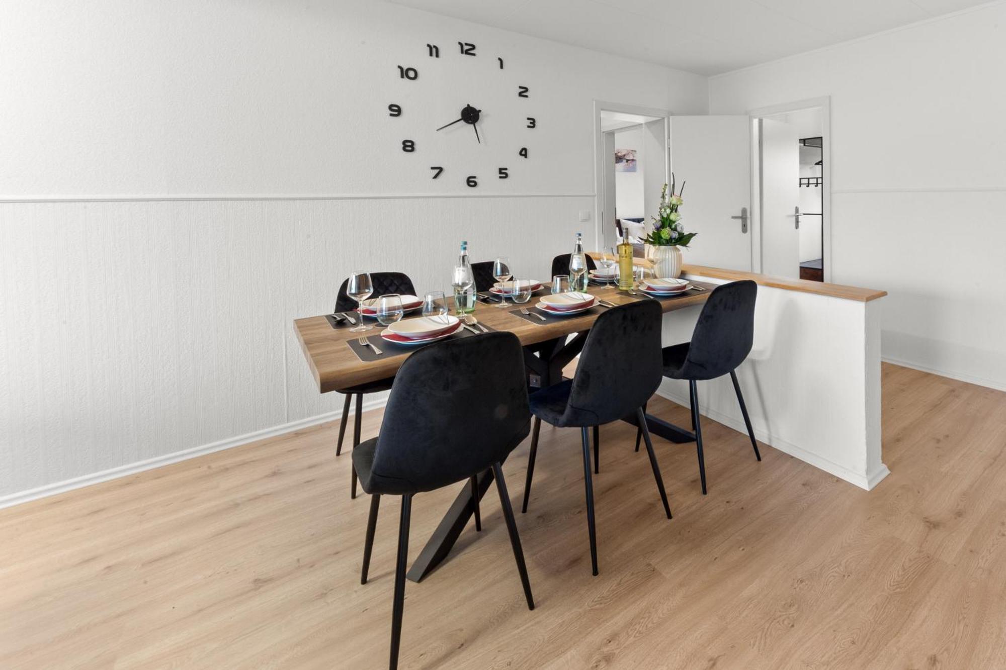 Vinful: Premium-Apartment Mit Balkon Und Parkplatz Mülheim an der Ruhr Buitenkant foto